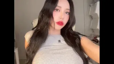 rvn1015 – Fantrie Underboob