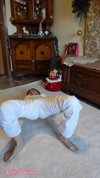 jessie_jiang Yoga Lower Flow without BRA🙈