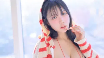 rina Red bikini 2
