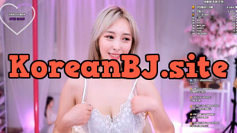 bj유나 발차기 사이로 보이는 무엇인가