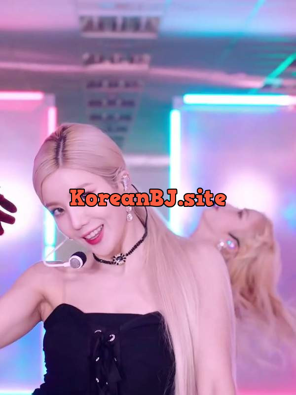 Caught me flashing my KpopFap smile in a naughty black dress and neon sign? 😏 Waiting for you to light my night on fire, baby. – @dancingqueen’s Sex Reel On koreanbj.club – TikTok Porn & Shorts