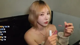 보킹_[야킹] 홍대노브라녀 ★ 겨드랑이냄새맡기